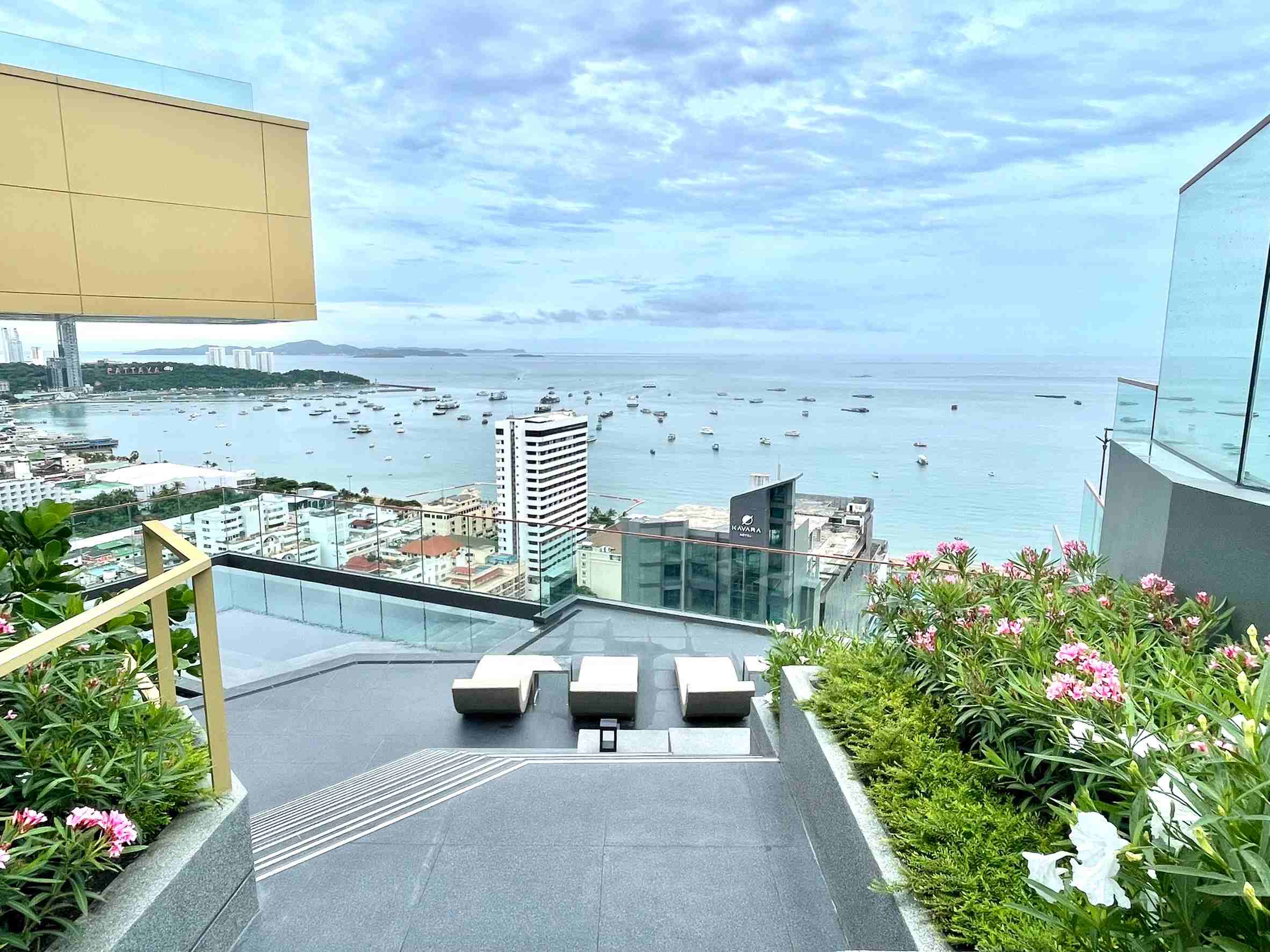 ขายด่วนขาดทุน  The Edge Pattaya สาย2 by   Sansiri (ห้องใหม่ เจ้าของขายเอง)