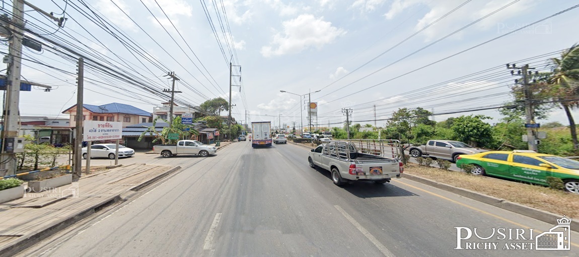 ที่สร้างโรงงาน 1-3.5 ไร่ ถมพร้อม รูปทรงสวย ติดถนน 3 ด้าน เดินทางสะดวกใกล้ถนนเศรษฐกิจเพียง 750 ม. เชื่อมต่อคลองสี่วา เอกชัย