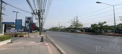 ที่ สวยปลูกบ้าน/โกดัง ขนาดเล็ก 186.6 วา สะดวก ติดถนน 3 ด้าน ในซอยค่าย กำแพงเพชร ใกล้เศรษฐกิจ และ พุทธสาคร