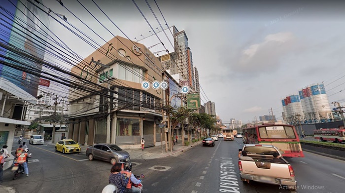 ขายที่ดินทำเลทองบนถนนพระราม4 ตรงข้าม ONE BANGKOK) 1-0-8.6 ไร่  ผังสีแดง พ.5 สร้างอาคารสูงได้ถึง 24 ชั้น