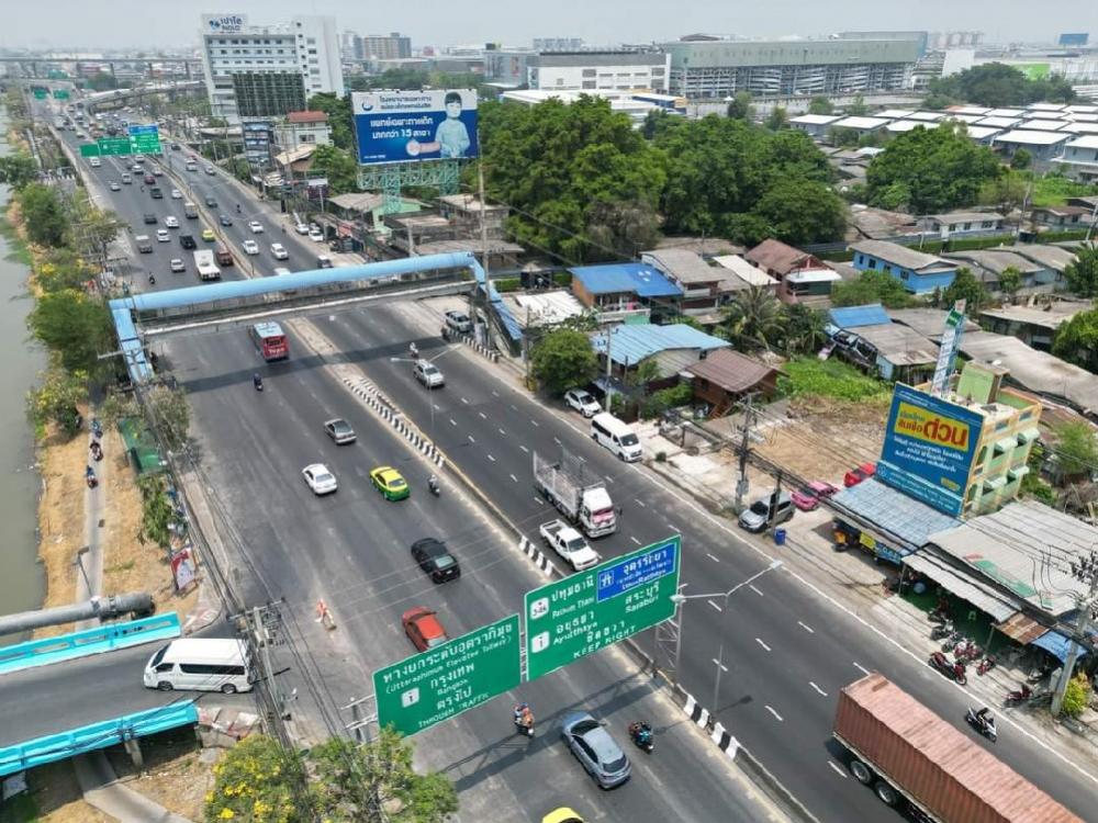 ขายตึกแถว 3 ชั้น ติดถนนรังสิต-นครนายก ทำเลดี เดินทางสะดวก (เจ้าของขายเอง)