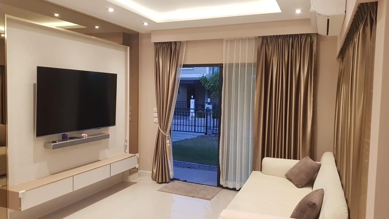 ให้เช่า บ้านเดี่ยว ไลฟ์ บางกอก บูเลอวาร์ด วงแหวน-อ่อนนุช 2  ** House for rent (Life Bangkok Boulevard Wongwaen-Onnut) 2**