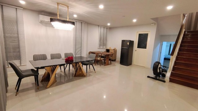 รหัสC5848 ให้เช่าบ้านเดี่ยว 2 ชั้นหมู่บ้านบลูลากูล บางนา fully furnished ถนนกาญจนาภิเษก ใกล้ห้างเมกา บางนา