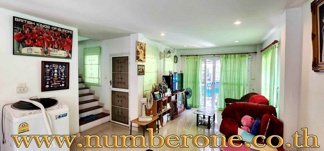 Sale บ้าน ร่มรื่นกรีนพาร์ค 36 SQ.WA 3 BEDROOM ไม่ไกลจาก ทำเลดี ใกล้ทางด่วนกาญจนาภิเษก ใกล้แยกต่างระดับบางปะอิน-โคราช ใกล้โฮมโปร โลตัส ใกล้โรงเรียนเชียงรากน้อย มหาวิทยาลัยมหาจุฬาลงกรณราชวิทยาลัย นิคมอุตสาหกรรมบางปะอิน โรงงานน้ำดื่มตรงสิงห์ ติดถนนใหญ่พหลโยธ