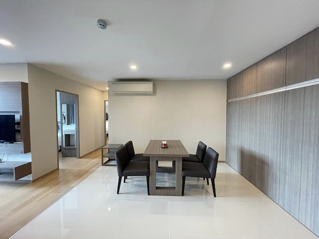 Art at Thonglor nice spacious clean 8th floor BTS Thonglor