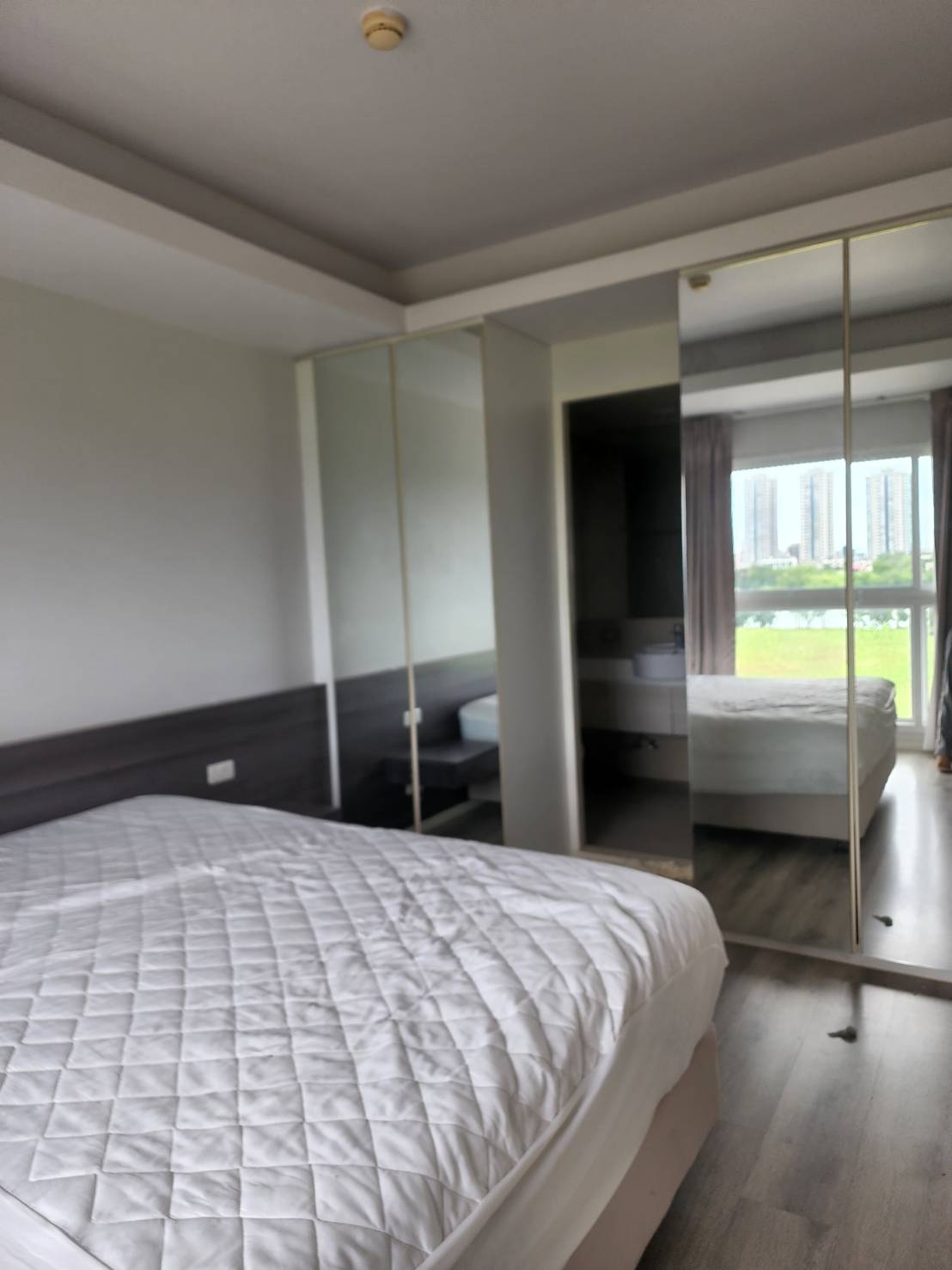 ขายด่วน! CONDOMINIUM Double Lake Condominium Muang Thong Thani ขนาดพื้นที่ 34 sq.m.    ออกแบบลงตัว