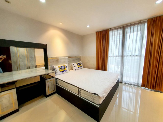 คอนโดฯ อีลิท เรซิเดนท์ พระราม 9 - ศรีนครินทร์ Elite Residence Rama 9 - Srinakarin ราคาดี เยี่ยม ห้องแบบ Duplex