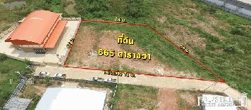 ที่สร้างโรงงานสุดสวย ถมพร้อม 665 ตร.ว. โดนเด่นด้วยหน้ากว้าง 71 เมตร ใกล้แหล่งความเจริญแต่คงความเป็นส่วนตัว เชื่อมต่อได้หลายเส้นทาง ใกล้ถนนเอกชัย 