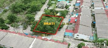 ที่สวย ปลูกบ้าน/โกดังขนาดเล็ก  ขนาด 186.6 วา สะดวกติดถนน 3 ด้าน ในซอยค่ายกำแพงเพชร ใกล้เศรษฐกิจ และ พุทธสาคร