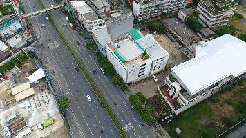ขายที่ดินทำเลทองบนถนนพระราม4 ตรงข้าม ONE BANGKOK) 1-0-8.6 ไร่  ผังสีแดง พ.5 สร้างอาคารสูงได้ถึง 24 ชั้น