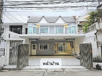 ขายทาวน์โฮม2ชั้น 39 ตร.ว.ลาดพร้าววังหิน82ใกล้BTSเสนานิคม เหมาะทำ Office หรือพักอาศัย 