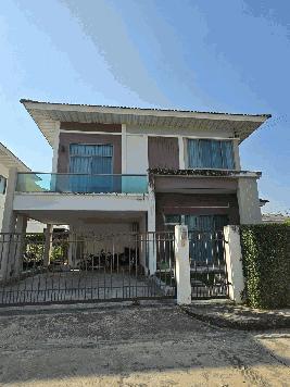 ขายบ้านสวย ทำเลทอง ใกล้โรบินสันลาดกระบัง เดินทางสะดวก ใกล้สนามบินสุวรรณภูมิและทางด่วน