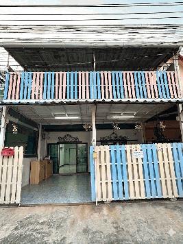 ขายทาวน์เฮ้าส์ 2 ชั้น ทำเลดี ซอยนวมินทร์50 ใกล้เดอะมอลล์บางกะปิ