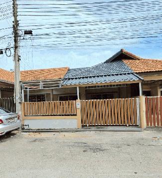 ขายบ้านทาวน์เฮ้าส์2ชั้น ตกแต่งพร้อมเฟอร์นิเจอร์ครบครัน 